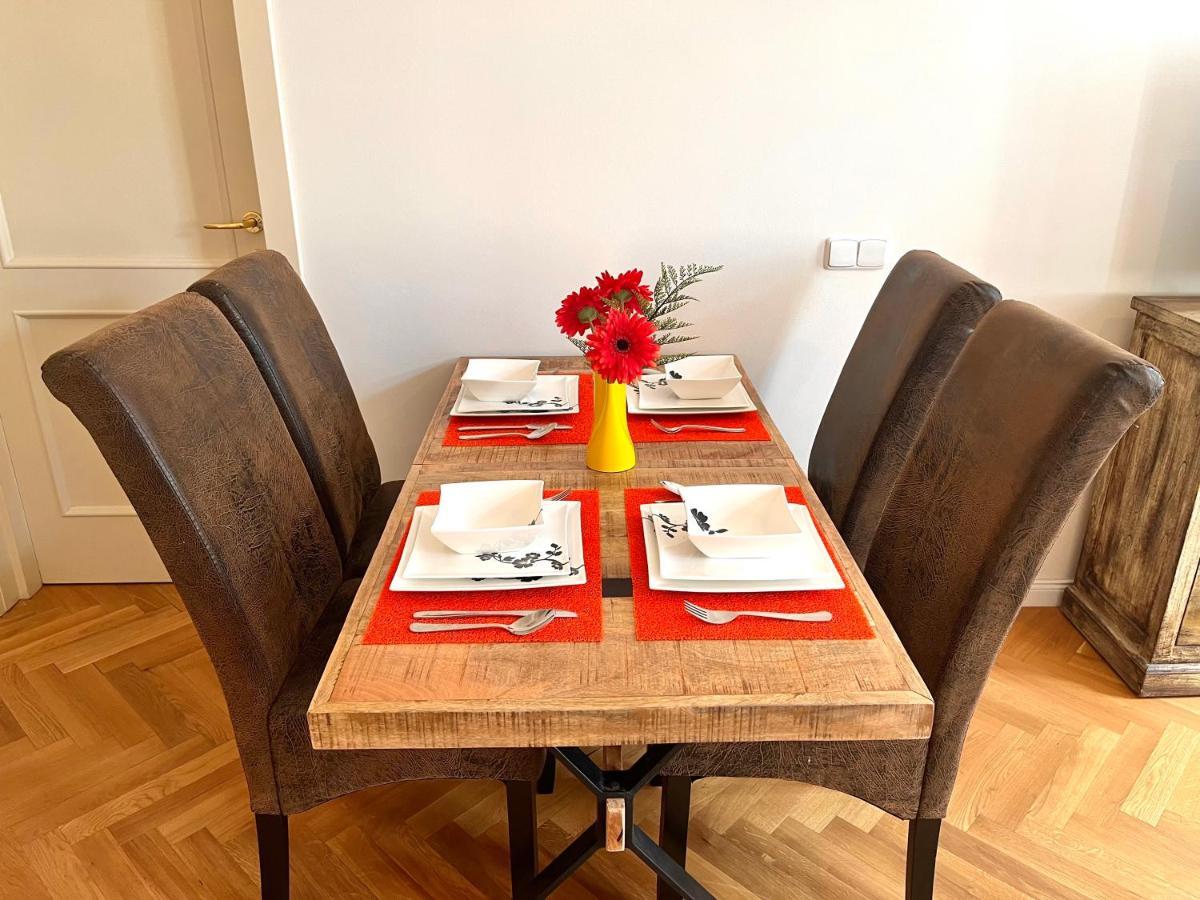 Amazing Apartment Zborovska Прага Экстерьер фото