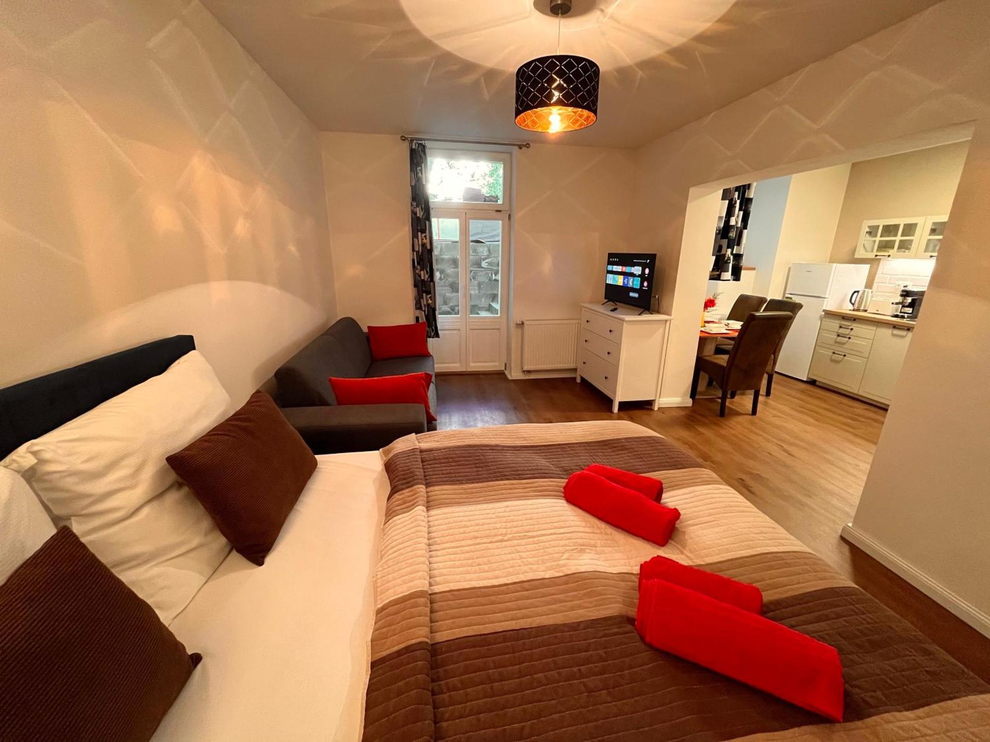Amazing Apartment Zborovska Прага Экстерьер фото